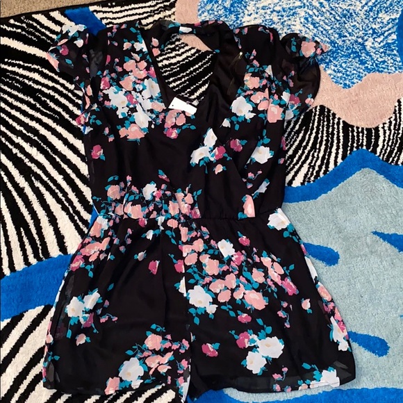 SHORT ROMPER - Picture 4 of 5